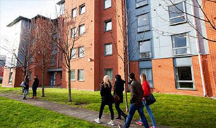 英國——曼徹斯特大學